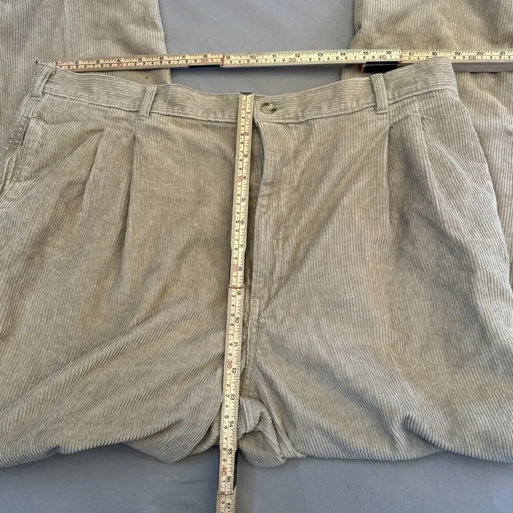 Woolrich Pants Mens 38x32 Brown 1076 Color Corduroy Straight Legs Retro